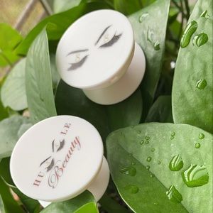 Hussle Beauty Pop Socket